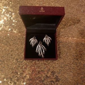 New Diamond Pendant and Earrings Set